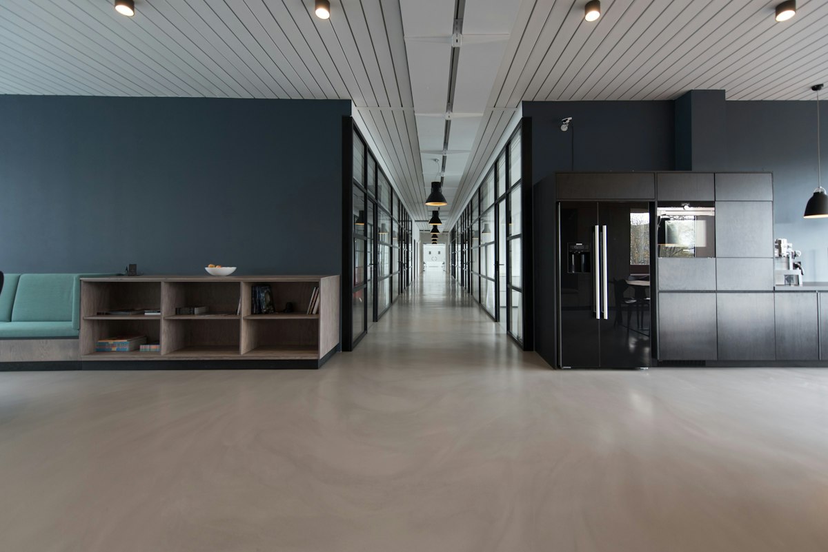 Bureaux modernes équipés par A3 Office à Kinshasa